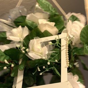 Accents | Nwot Elegant White Rose Hanging Arrangement In A Metal Frame ...